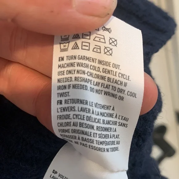 American Eagle sweater - Picture 9 of 12